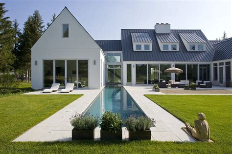 white metal roof stucco house|pictures of heavy white stucco.